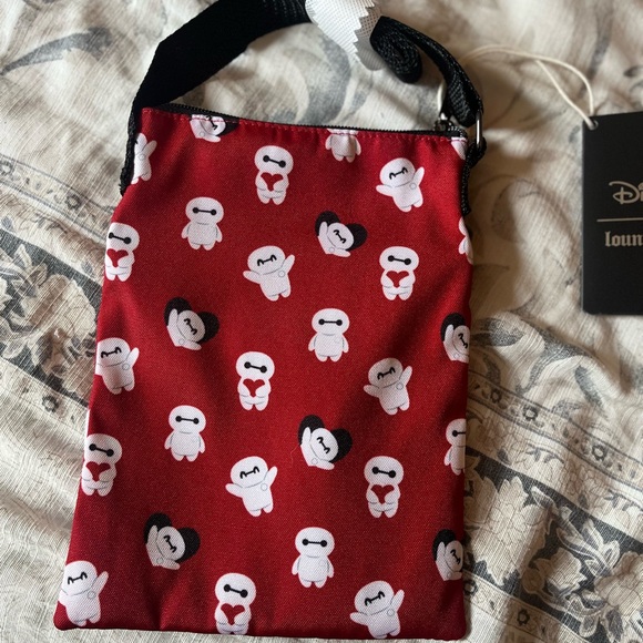 Loungefly Disney Big Hero 6 Baymax Passport Crossbody Bag - Picture 2 of 3